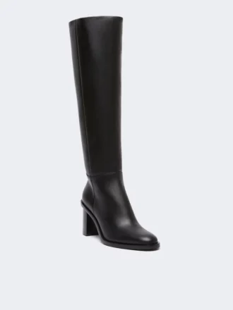 Botas de piel, negras