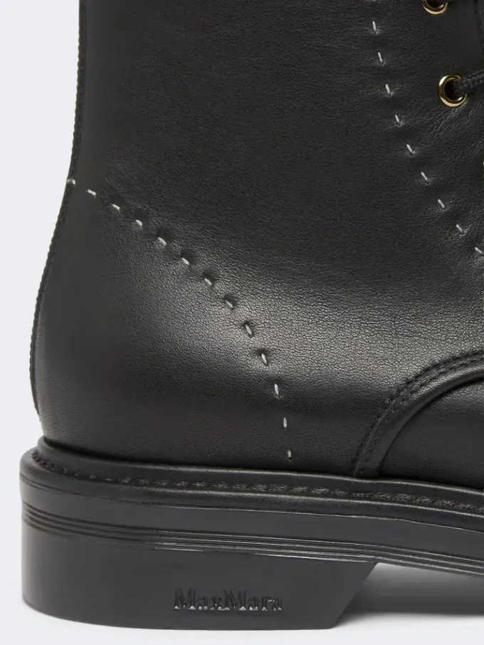 Botas militares de piel, negras Botas militares de piel, negras