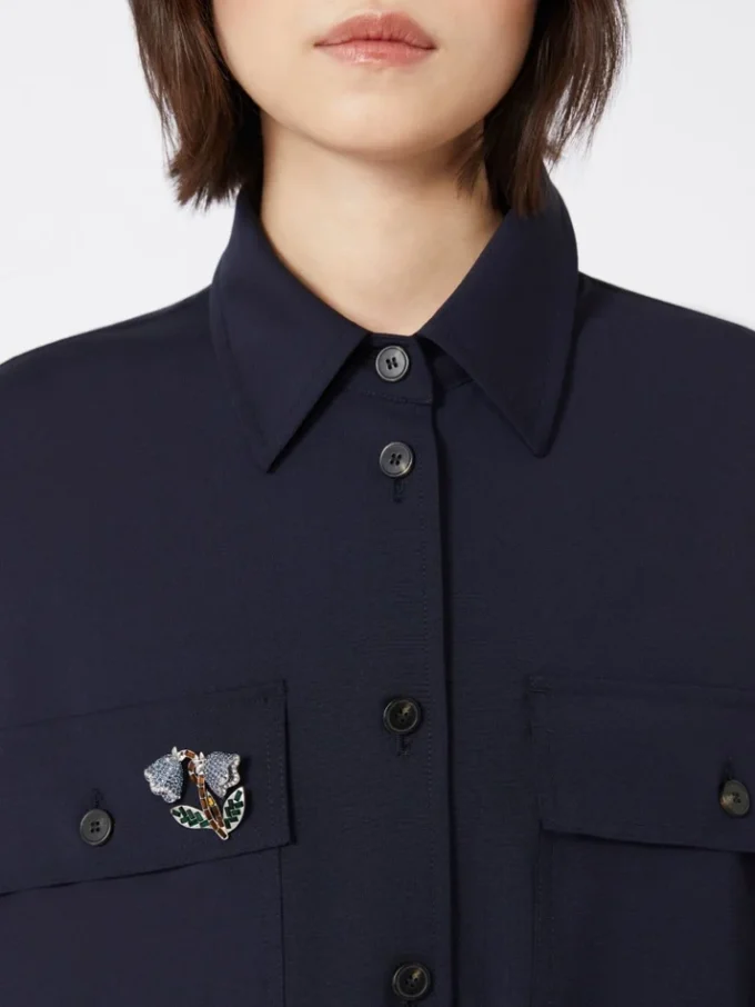 Broche de cristal, Avio Broche de cristal, Avio