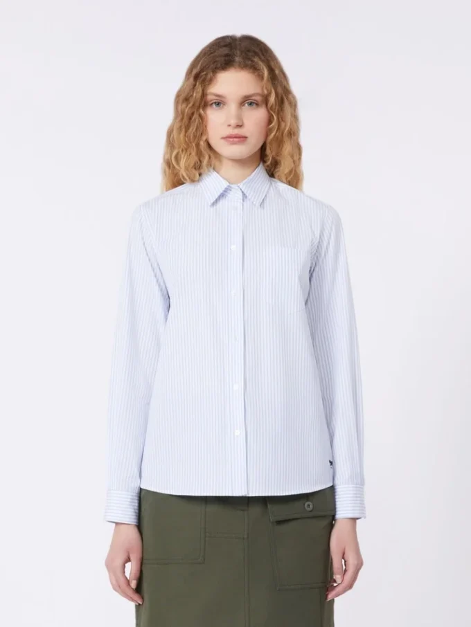 Camisa clásica de algodón, azul claro