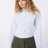 Camisa clásica de algodón, azul claro