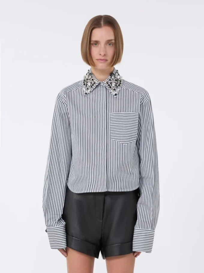 Camisa corta de popelín a rayas, negra Camisa corta de popelín a rayas, negra