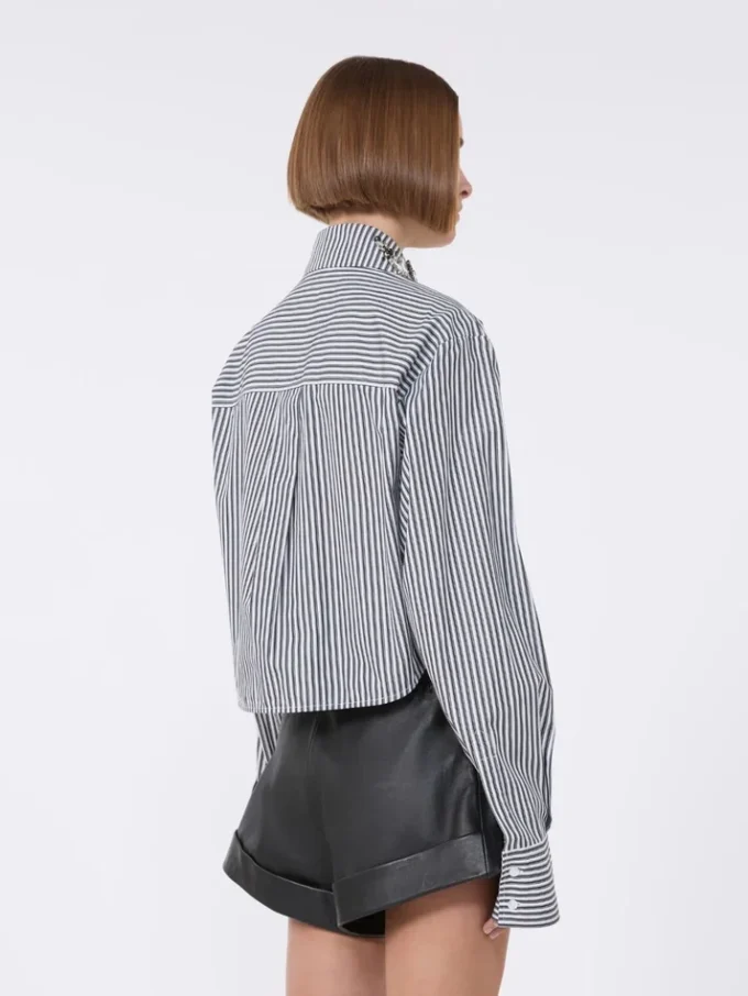 Camisa corta de popelín a rayas, negra Camisa corta de popelín a rayas, negra