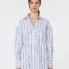 Camisa de algodón a rayas con encaje de ojales, azul marino