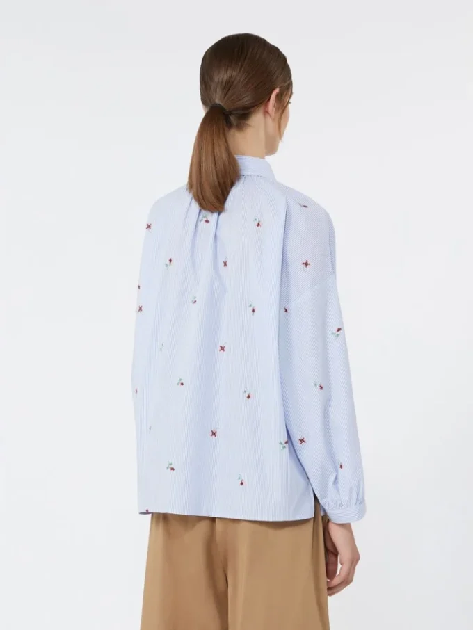 Camisa de popelín con bordados, azul claro Camisa de popelín con bordados, azul claro