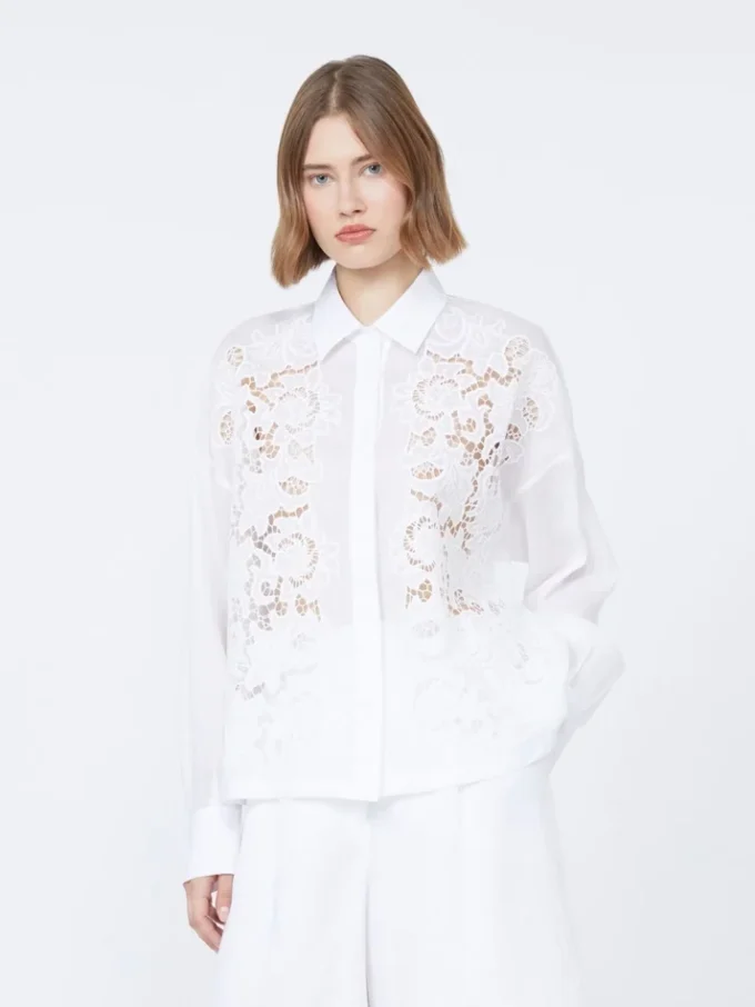 Camisa holgada de lona de ramio bordada, blanca