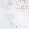 Camisa holgada de lona de ramio bordada, blanca