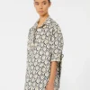 Camisa oversize de popelín estampada, color beige Camisa oversize de popelín estampada, color beige