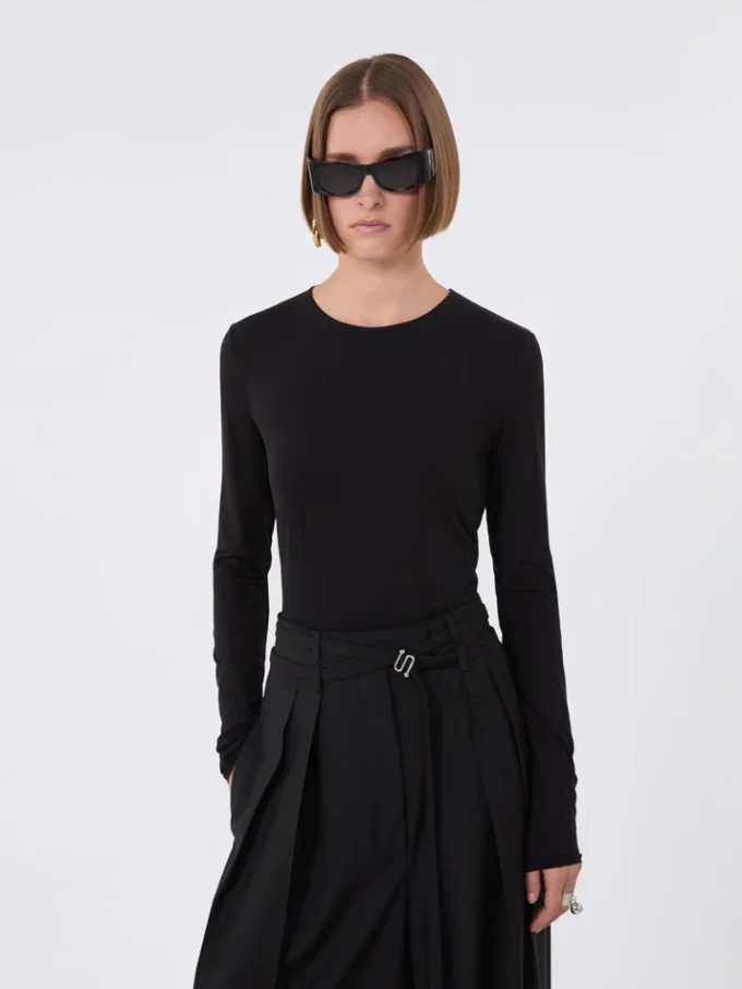 Camiseta de jersey ajustada, negra Camiseta de jersey ajustada, negra
