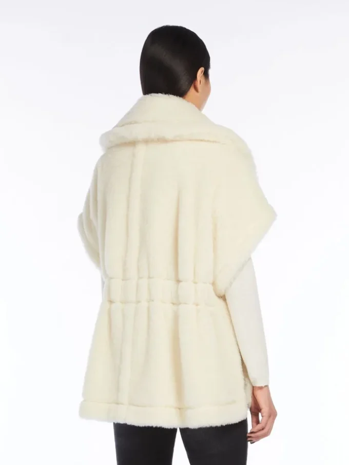 Capa de alpaca y tejido de lana teddy, blanco óptico Capa de alpaca y tejido de lana teddy, blanco óptico