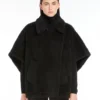 Capa de alpaca y tejido de lana teddy, negro Capa de alpaca y tejido de lana teddy, negro