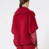 Capa de tejido teddy de alpaca y lana, color rojo Capa de tejido teddy de alpaca y lana, color rojo