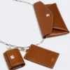 Cartera tipo sobre de piel, marrón ámbar Cartera tipo sobre de piel, marrón ámbar