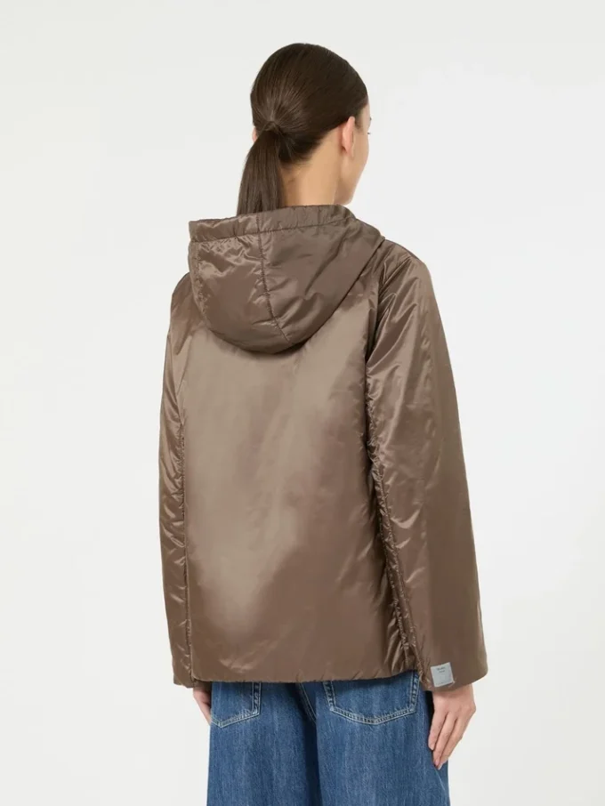 Chaqueta acolchada con capucha de lona repelente al agua, color avellana Chaqueta acolchada con capucha de lona repelente al agua, color avellana