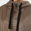 Chaqueta acolchada con capucha de lona repelente al agua, color avellana Chaqueta acolchada con capucha de lona repelente al agua, color avellana