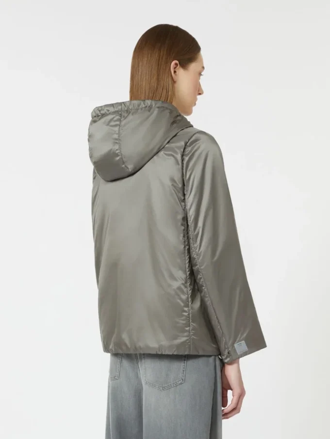Chaqueta acolchada con capucha de lona repelente al agua, gris medio Chaqueta acolchada con capucha de lona repelente al agua, gris medio