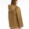Chaqueta acolchada con capucha y tratamiento repelente al agua, color caramelo Chaqueta acolchada con capucha y tratamiento repelente al agua, color caramelo