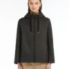 Chaqueta acolchada con capucha y tratamiento repelente al agua, negra Chaqueta acolchada con capucha y tratamiento repelente al agua, negra
