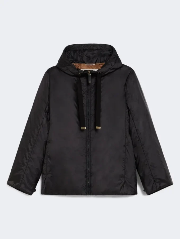 Chaqueta acolchada con capucha y tratamiento repelente al agua, negra Chaqueta acolchada con capucha y tratamiento repelente al agua, negra