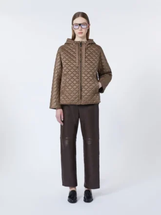 Chaqueta acolchada de lona impermeable, color tabaco