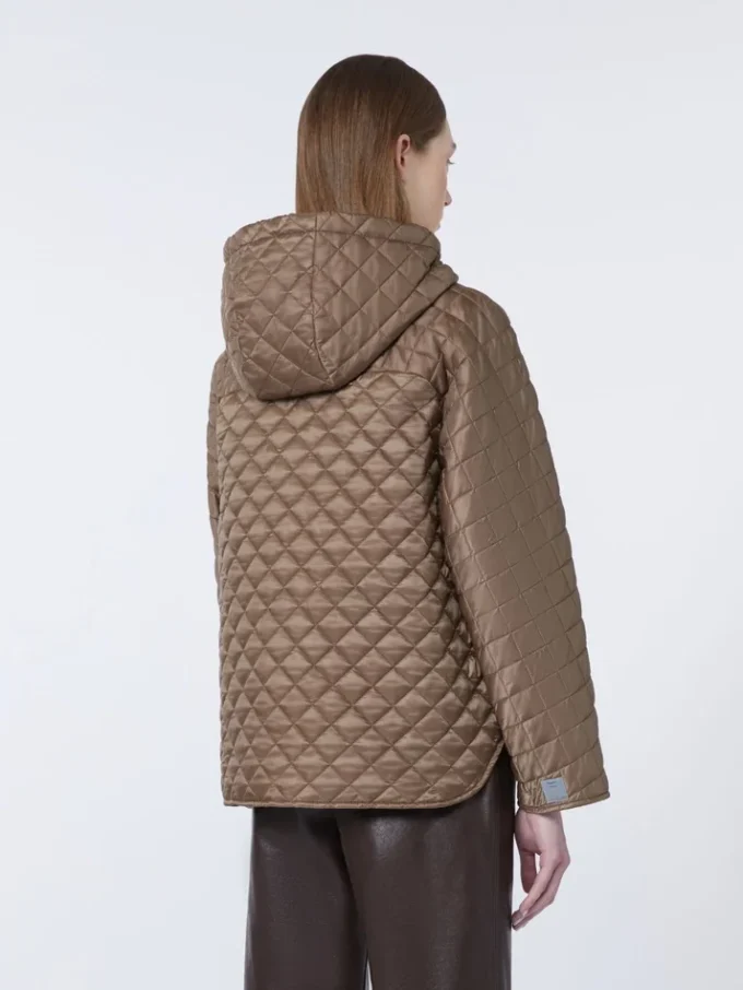 Chaqueta acolchada de lona impermeable, color tabaco Chaqueta acolchada de lona impermeable, color tabaco