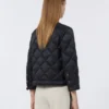 Chaqueta corta acolchada de lona repelente al agua, negra Chaqueta corta acolchada de lona repelente al agua, negra