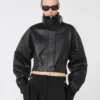 Chaqueta corta de cuero, negra Chaqueta corta de cuero, negra