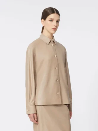 Chaqueta de piel napa, color arena