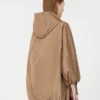 Chaqueta de tafetán repelente al agua, color camel Chaqueta de tafetán repelente al agua, color camel