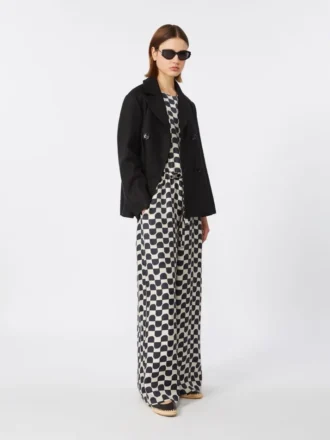 Chaqueta tipo chaquetón de algodón y lino con tejido de mimbre, negra
