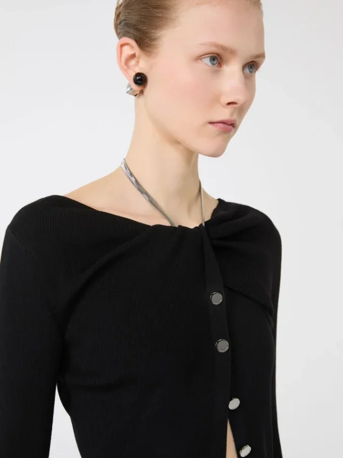 Cárdigan de lana con cadena, negro Cárdigan de lana con cadena, negro