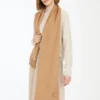 Estola de color camel con monograma bordado, camel Estola de color camel con monograma bordado, camel