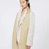 Estola de lino con flecos, color beige