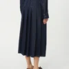 Falda plisada de denim, azul marino Falda plisada de denim, azul marino