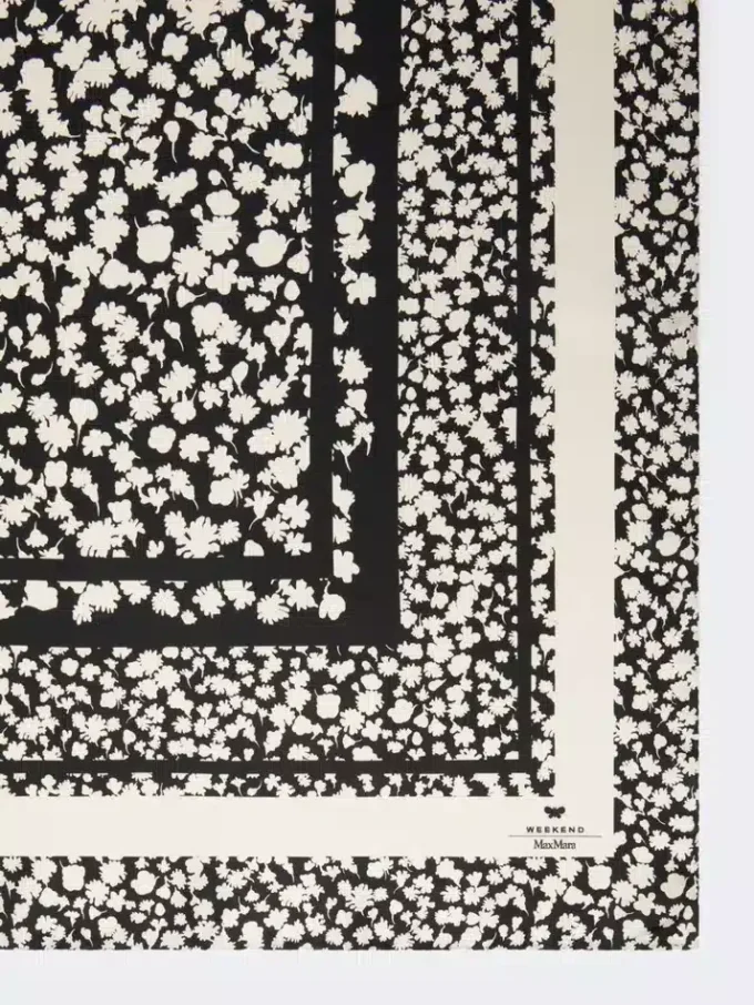 Fular de sarga de seda estampado, negro Fular de sarga de seda estampado, negro