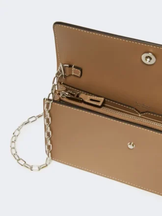 Funda de piel para móvil, color barro