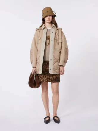 Abrigo acolchado de lana y nailon reversible, color camel