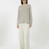 Jersey de lana y cachemira, color beige Jersey de lana y cachemira, color beige