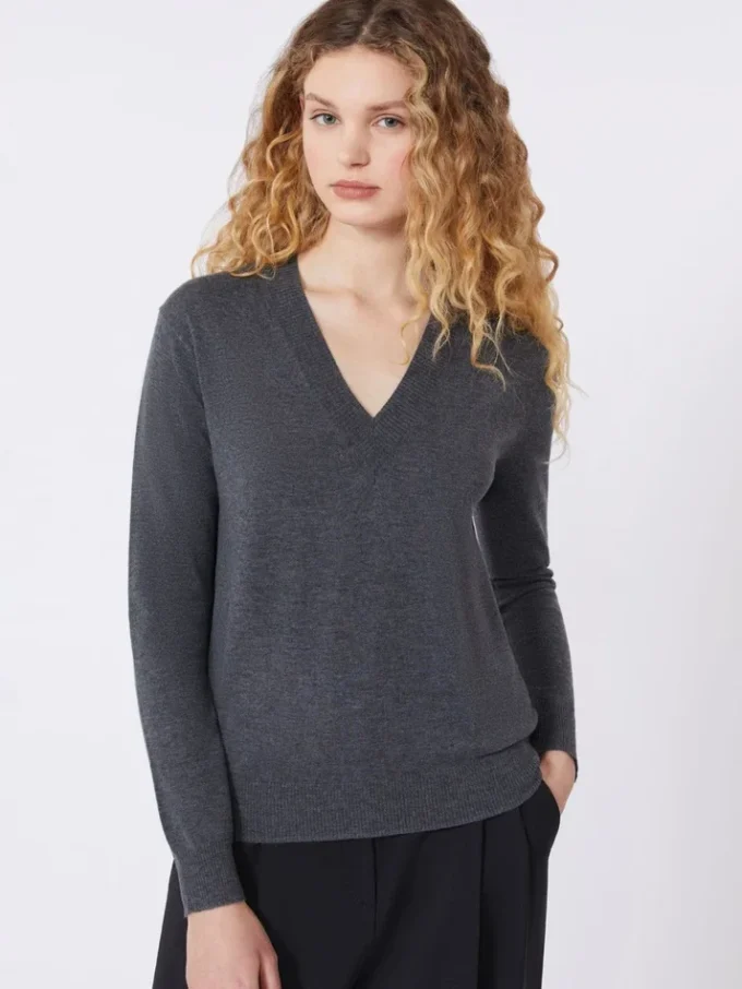Jersey de lana y cachemira, gris oscuro Jersey de lana y cachemira, gris oscuro