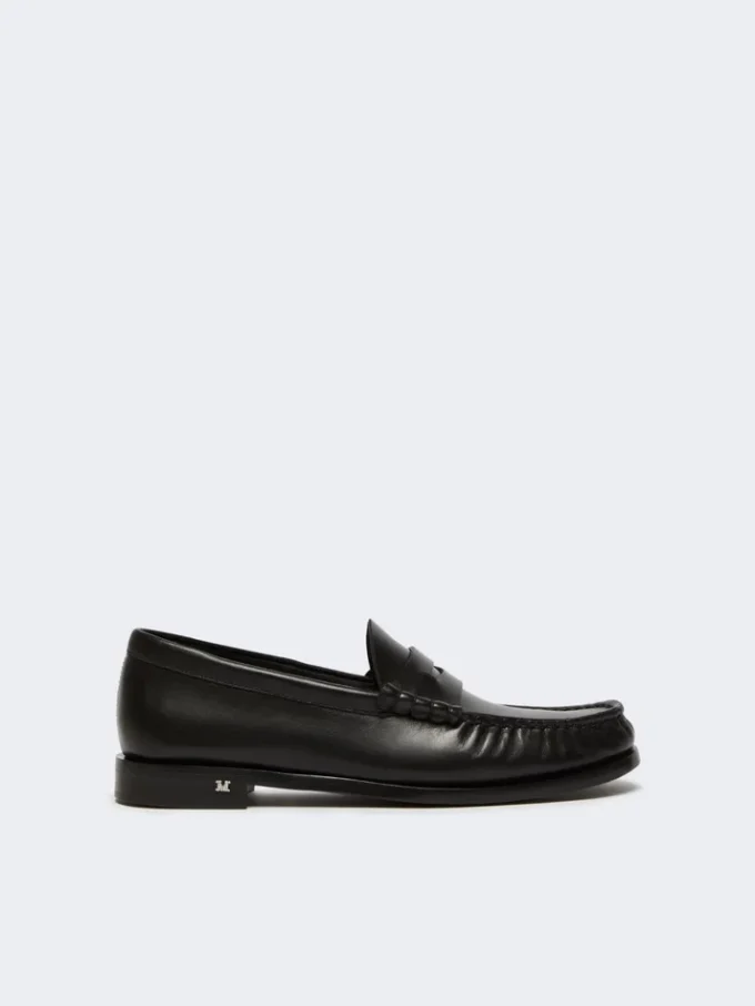 Mocasines clásicos de piel, negros Mocasines clásicos de piel, negros
