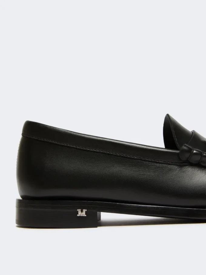 Mocasines clásicos de piel, negros Mocasines clásicos de piel, negros