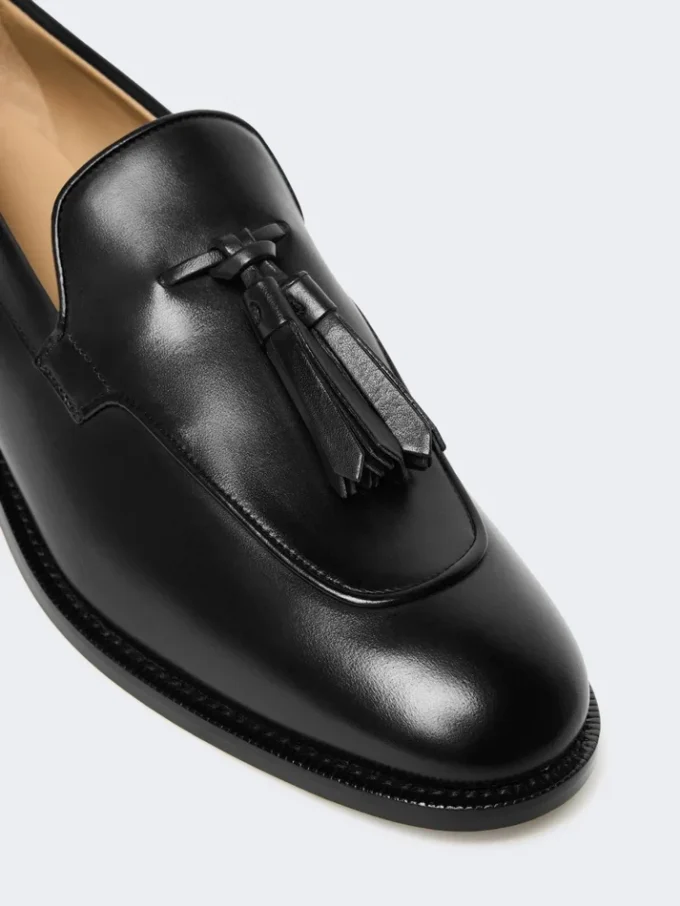 Mocasines de piel con borlas, negros Mocasines de piel con borlas, negros