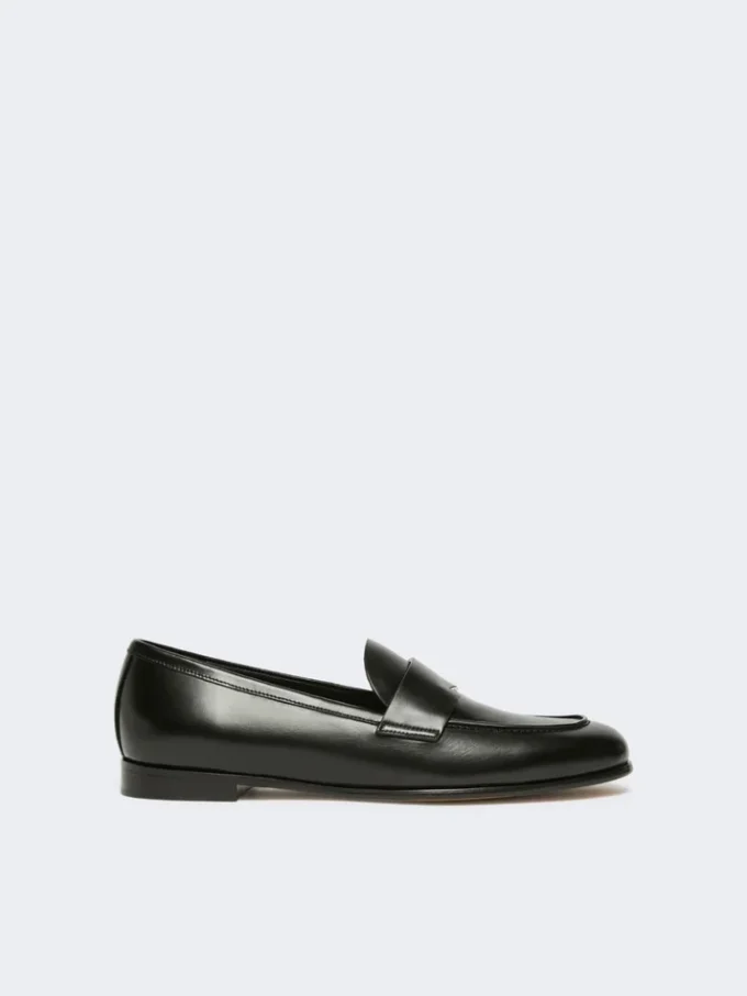 Mocasines de piel semibrillante, negros Mocasines de piel semibrillante, negros