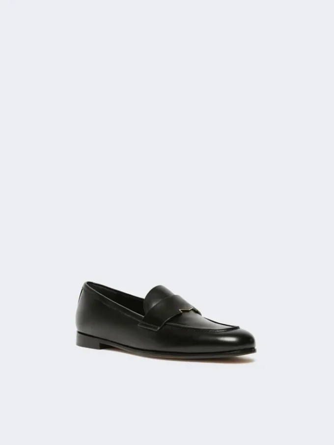 Mocasines de piel semibrillante, negros Mocasines de piel semibrillante, negros