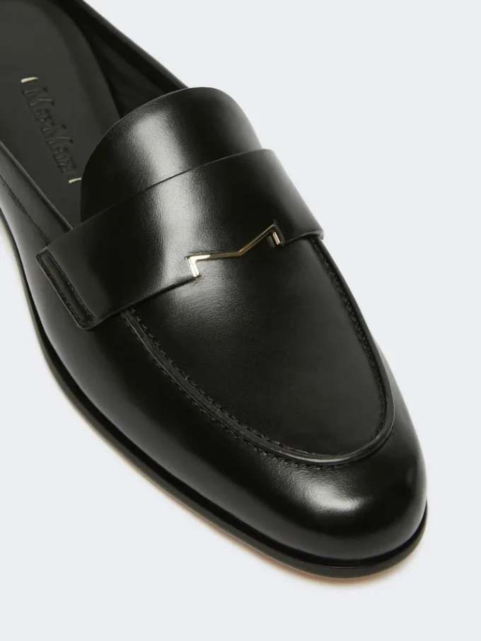 Mocasines tipo mule de piel lisa, negros Mocasines tipo mule de piel lisa, negros