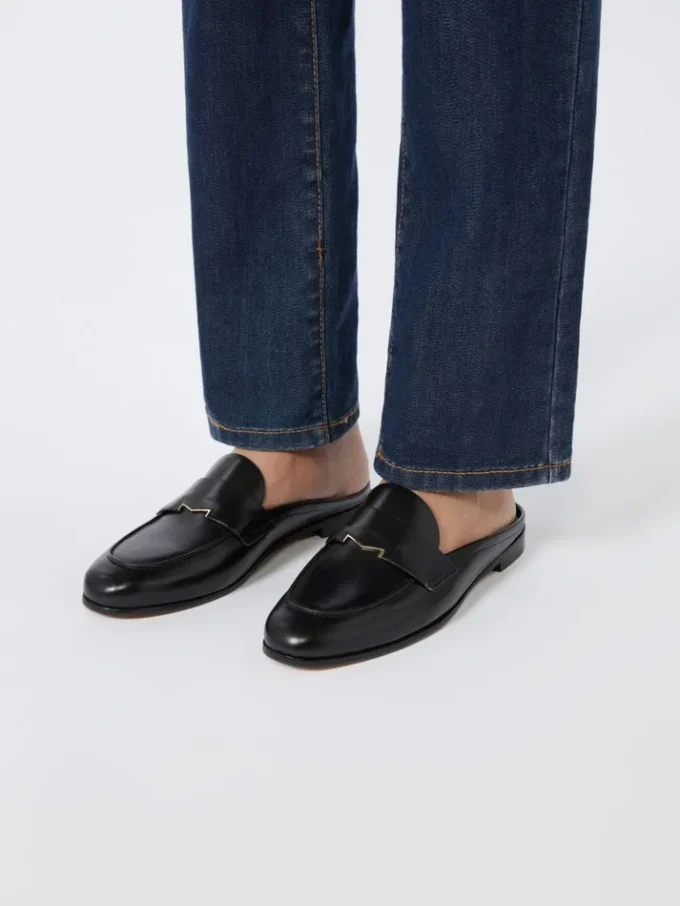 Mocasines tipo mule de piel lisa, negros Mocasines tipo mule de piel lisa, negros