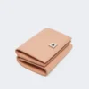 Monedero de piel de tres pliegues, rosa Monedero de piel de tres pliegues, rosa