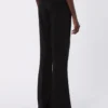 Pantalones acampanados de viscosa elástica, negros Pantalones acampanados de viscosa elástica, negros