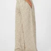 Pantalones anchos de lona de algodón y seda a rayas, color beige Pantalones anchos de lona de algodón y seda a rayas, color beige