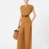 Blusa de cady con volantes, color caramelo Blusa de cady con volantes, color caramelo